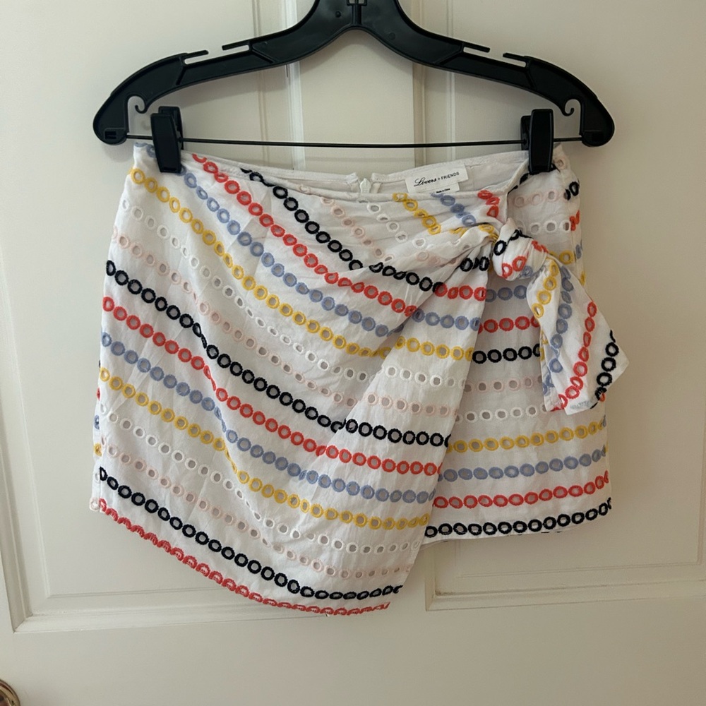 Lovers and friends tie skort
